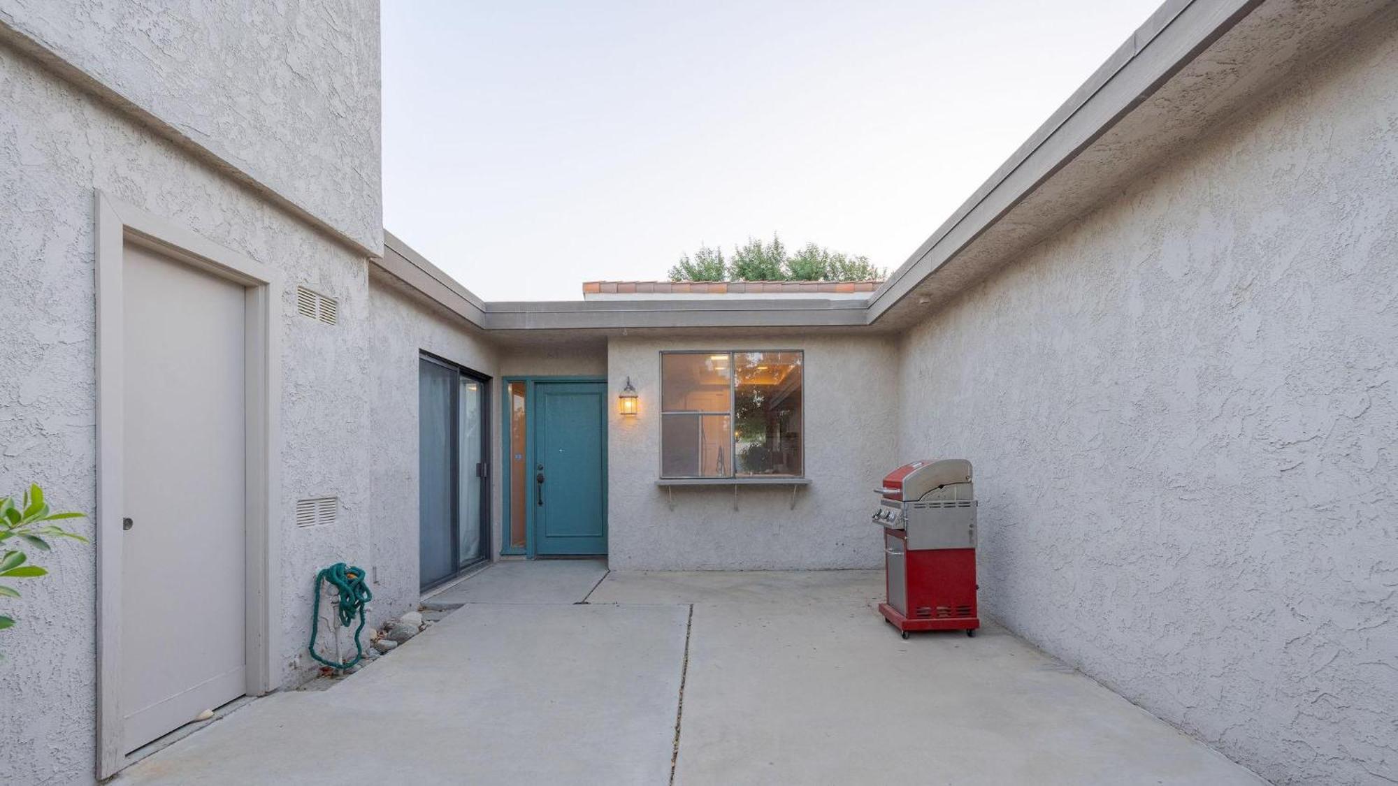 Serenity In The Sands A Modern Desert Retreat Apartment Palm Springs Exterior foto