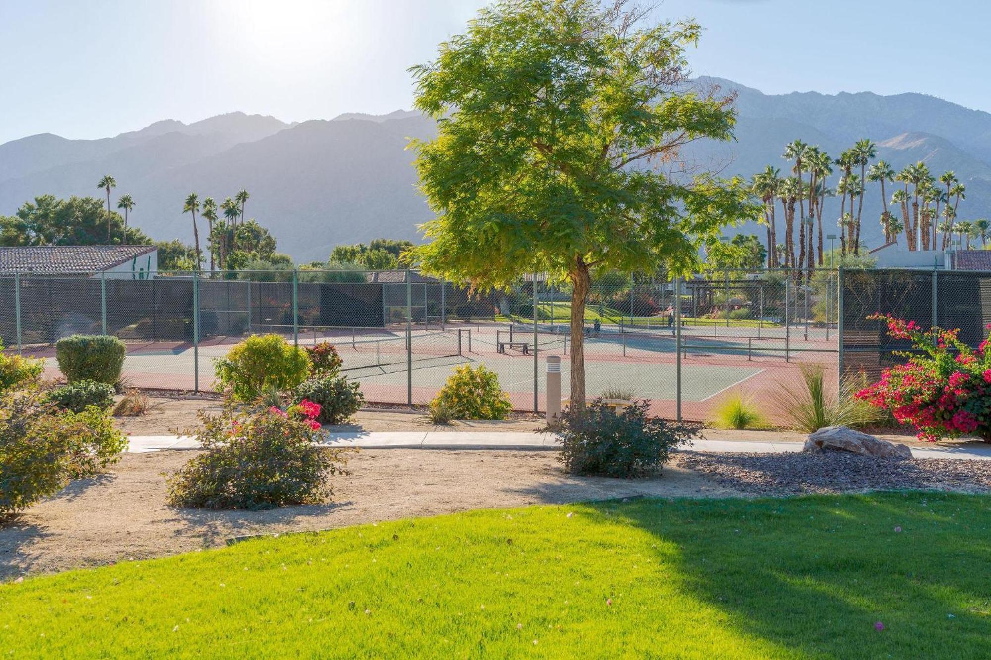 Serenity In The Sands A Modern Desert Retreat Apartment Palm Springs Exterior foto